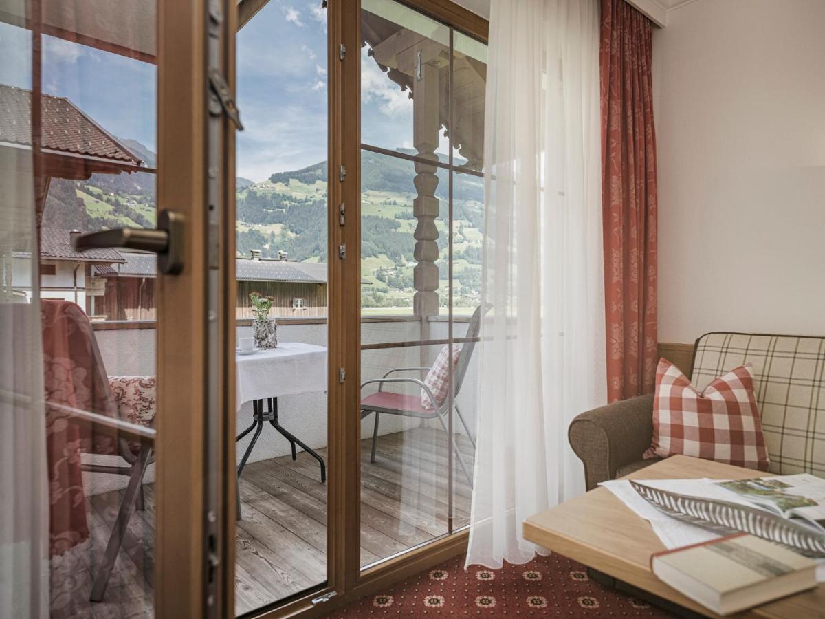 Hotel Garni Larcherhof Mayrhofen Εξωτερικό φωτογραφία