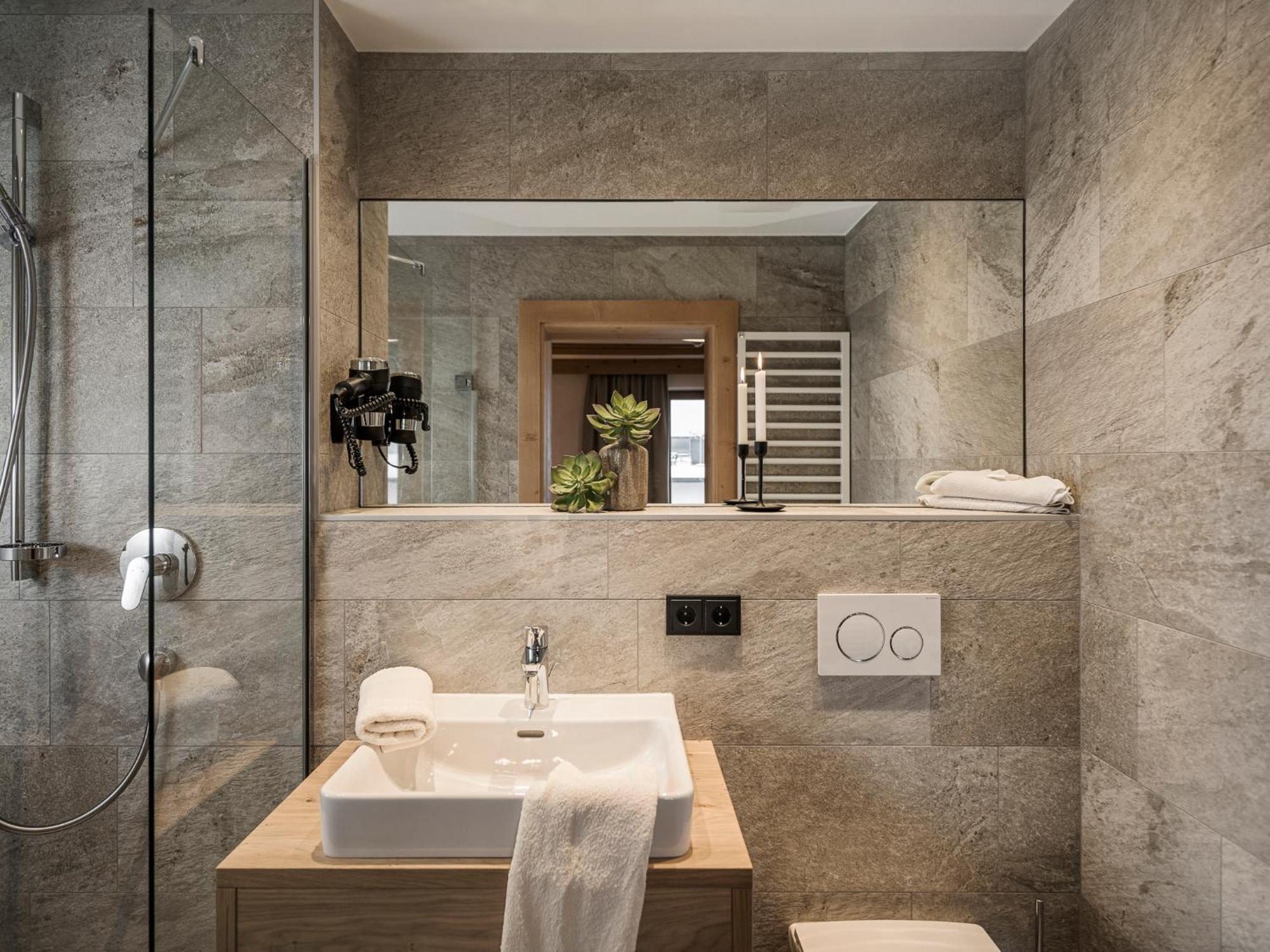 Hotel Garni Larcherhof Mayrhofen Εξωτερικό φωτογραφία